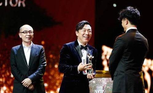 黄渤 金马奖获奖视频,笑中带泪，致敬电影人生